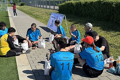 Spieler an Spielfeldrand